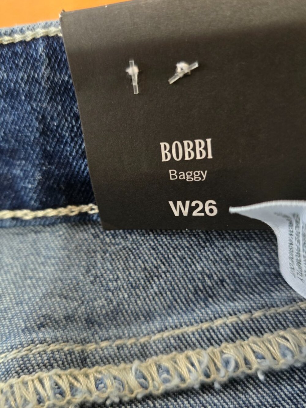 True Religion Wmns Bobbi Mid Rise Baggy Jeans Med Blaze Wash MSRP $164 Sz 26 NWT - Picture 9 of 10